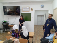 В Советском полицейские и общественники провели профилактическую беседу в воскресной школе