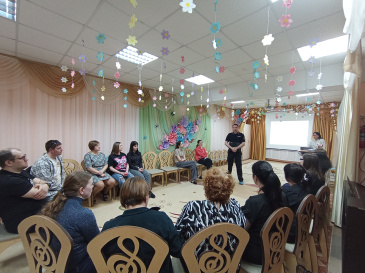 В Советском полицейские приняли участие в родительском собрании в детском саду «Радуга»