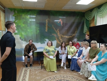 Полицейские Советского проводят беседы по профилактике мошенничества Полицейские Советского проводят беседы по профилактике мошенничества