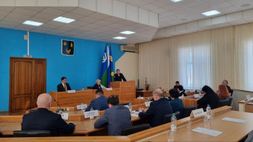 Временно исполняющий обязанности начальника ОМВД России по Советскому району отчитался перед Думой района Временно исполняющий обязанности начальника ОМВД России по Советскому району отчитался перед Думой района