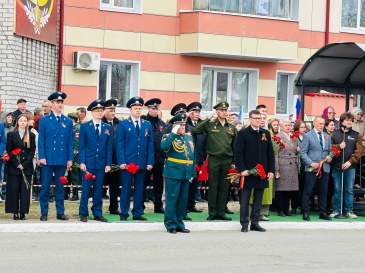 День Победы — один из самых важных государственных праздников в России, отмечаемый 9 мая в память о победе в Великой Отечественной войне День Победы — один из самых важных государственных праздников в России, отмечаемый 9 мая в память о победе в Великой Отечественной войне