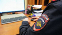 Полицейские информируют граждан о порядке обращения в органы внутренних дел